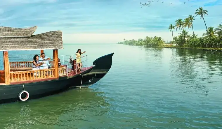 Houseboat cruising the Alleppey backwaters